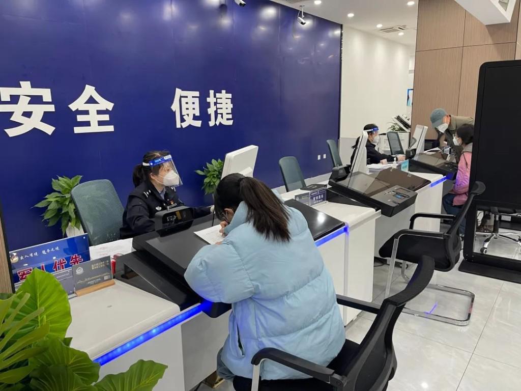 滿足群眾需要！蘭州公安出入境全力優化服務舉措 安全服務雙提升